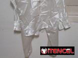 Se vende traje blanco de seda para taichi en solo 500 pesos vivo cerca del parque Jonh lenon