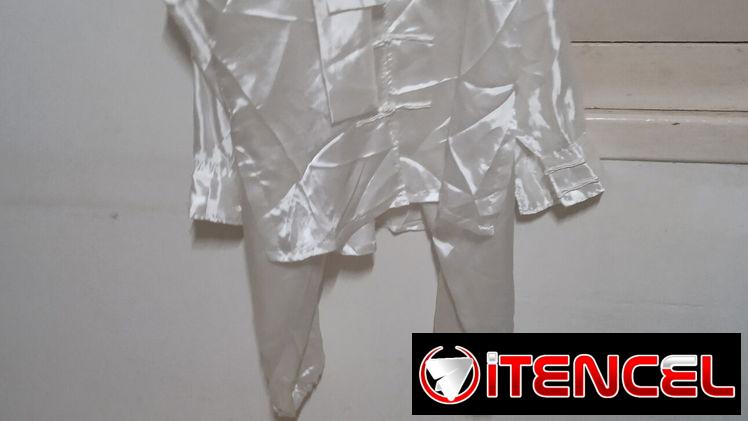 Se vende traje blanco de seda para taichi en solo 500 pesos vivo cerca del parque Jonh lenon