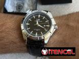 Y reloj de hombre de acero inoxidable