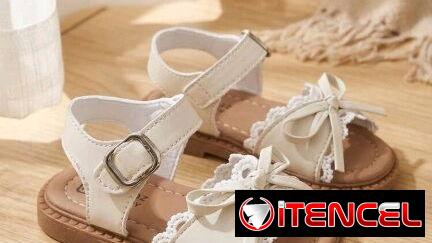 Sandalias de niña