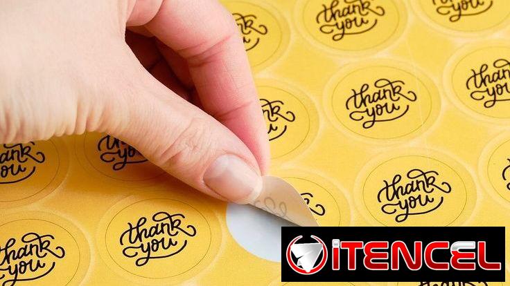 Pegatinas de diferentes formas personalizadas con tu logo.