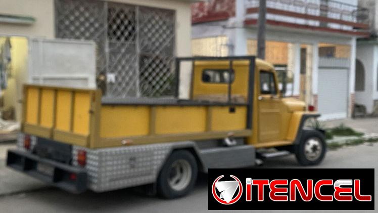 Camioneta para cargas y mudanzas. Se hacen viajes a provincia. 54633692 Abel.