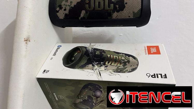 Ganga bocina JBL Flip 6 de uso pero impecable como nueva con forro y su caja