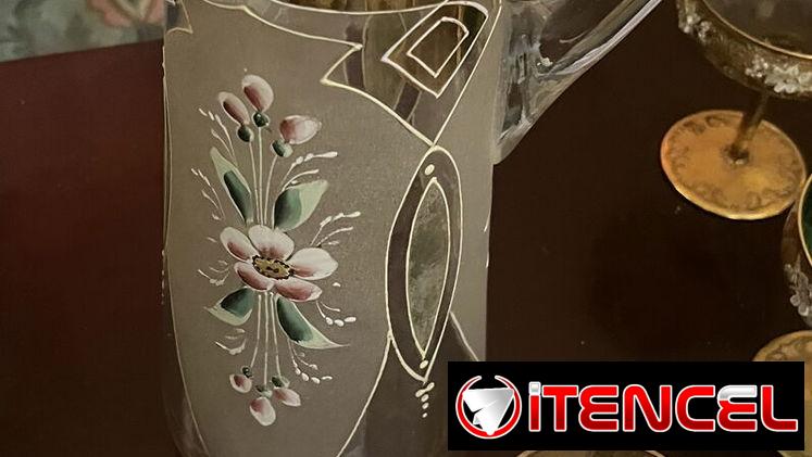 Vendo lámparas antiguas, muebles y otras antigüedades