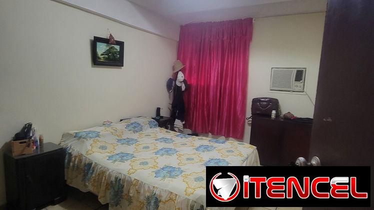 Permuto de Alamar a Centro Habana tengo apto 3 cuartos
