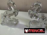 Pareja de sujetalibros de cristal (figuras de caballos).