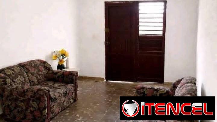 Apartamento de 3 habitaciones y garaje en Santa Catalina, Cerro + Moskvich 2140 !!!