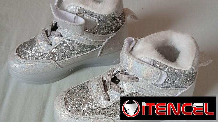 Zapatos para niñas estilo botas