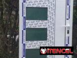 Puertas reticuladas de aluminio