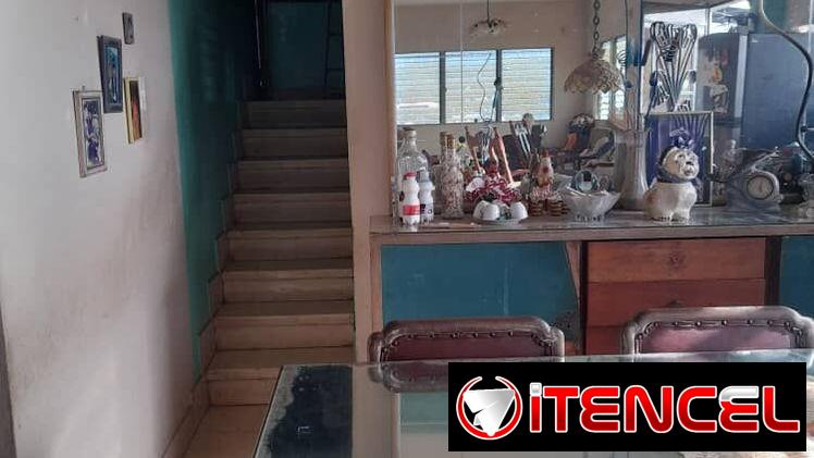 Biplanta 4 cuartos 188m2 placa libre Playa 55mil usd 53582376