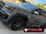 *chevrolet colorado z71*  32 000 *Descripción* – cama grande  – 6 cilindro  – defensa delantera  – luces
