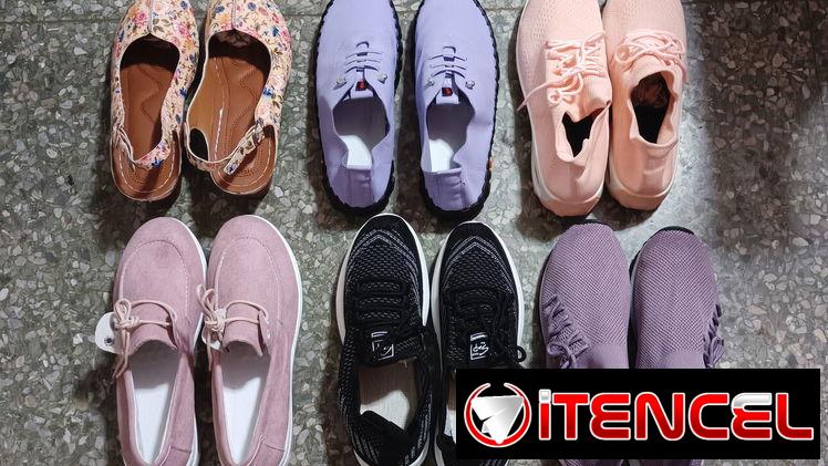 Calzado Femenino. Zapatillas.