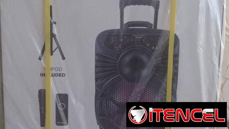 🔉Bocina Premier 15″. Tripode y Micrófono inalambrico.