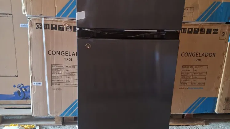 Refrigerador Royal de 7.3 pies
