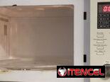 Microwave + Base de Hierro | Excelente Estado