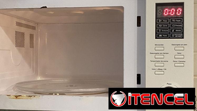 Microwave + Base de Hierro | Excelente Estado