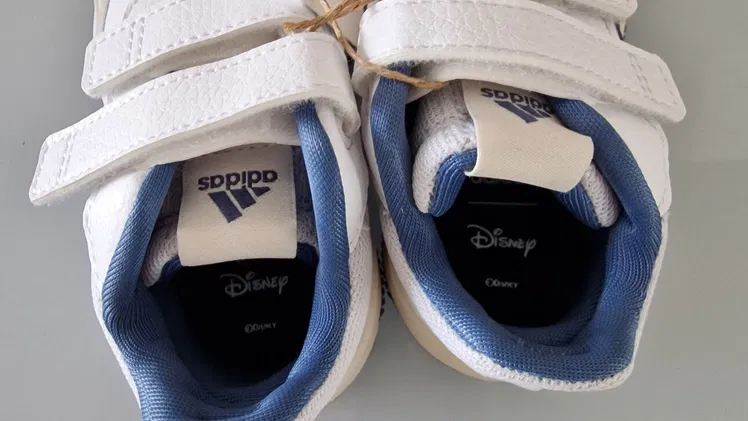 🔥 Adidas Tensaur Sport Disney – ¡Diversión y Estilo para los Peques! 🔥