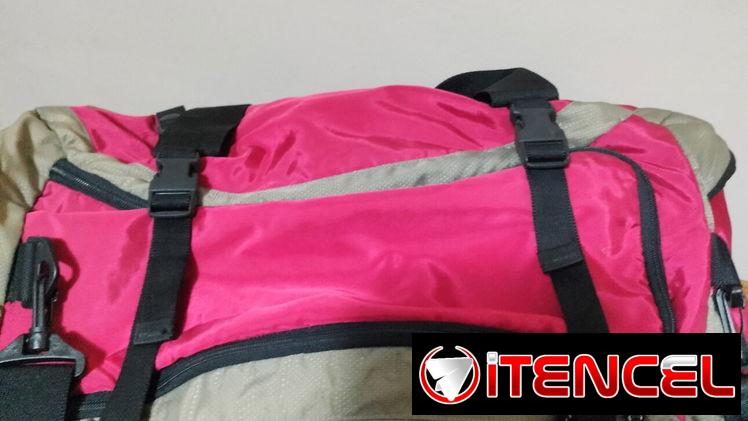 Maletín REEBOK original, de buena calidad, perfecto estado