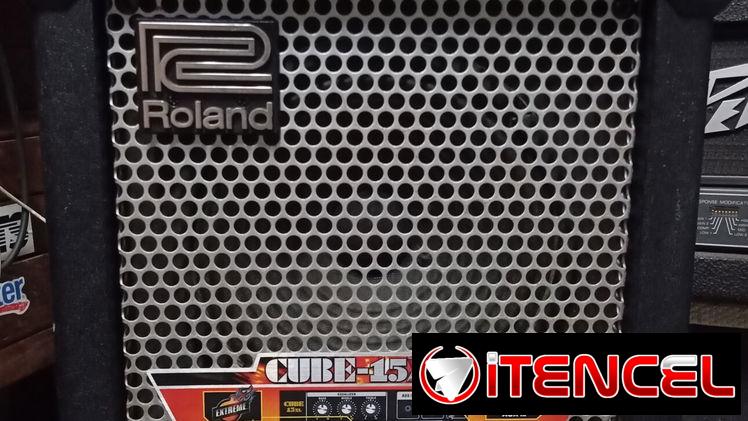 Amplificador de Guitarra Roland CUBE-15XL