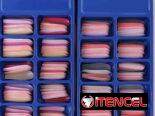 Uñas postizas en cajas de 96 y 100 unidades con su pegamento