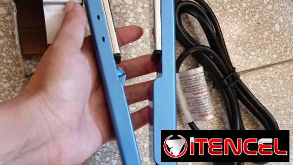 Plancha de pelo de nano titanium de 450 grados ideal para keratina. Nueva en caja. Tenemos mensajería