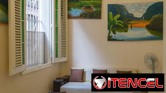 SE RENTAN HABITACIONES ACOGEDORAS MUY CERCA DE GALEANO EN CENTRO HABANA.
