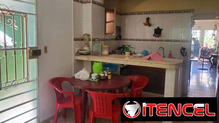 Casa semi-independiente de 3 dormitorios Playa 70mil 53582376
