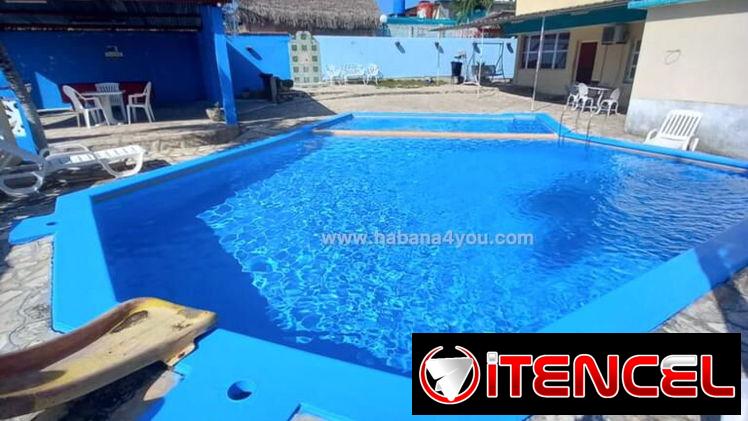 Renta con 5 habitaciones en la playa de Guanabo,  REBAJA DE PRECIO,  +53 52463651  ,1Piscina para adultos y 1 de niños