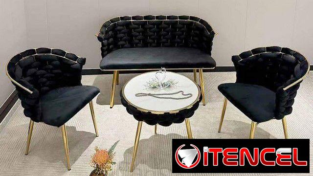 Juego de mesa y sillas