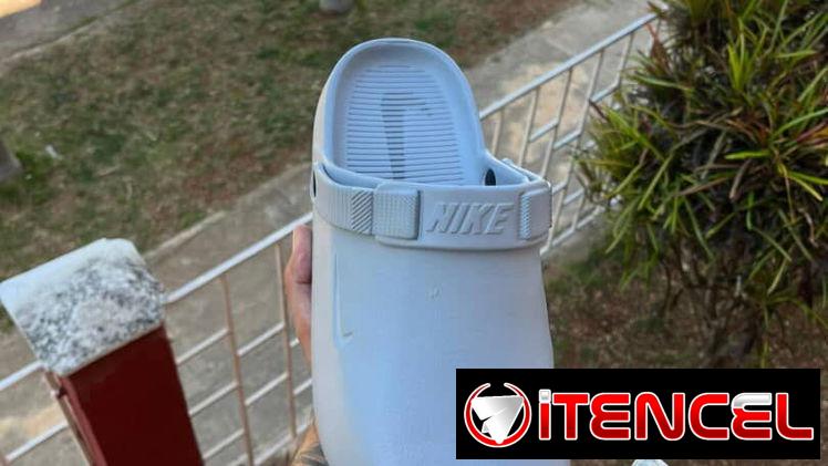 Cross Nike Calm