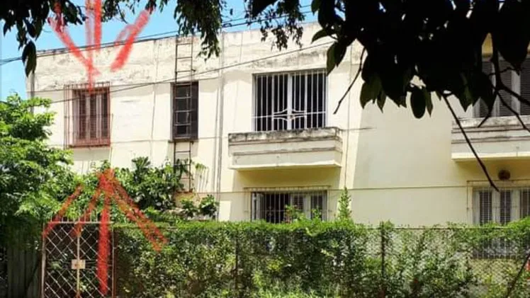 Apartamento en Miramar a 3 cuadras de la Embajada de México permuto para el Vedado, Playa o Vendo