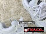 Se venden zapatos