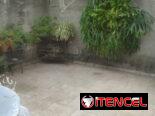 Oferta!!! Casa independiente en Santos Suárez con carporshe para un auto y espacio para otro y 5 cuartos!!!