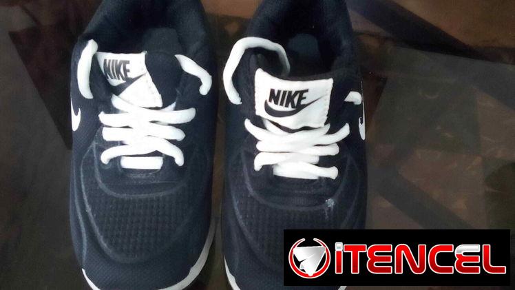 tenis de niño de USO marca Nike no. 28