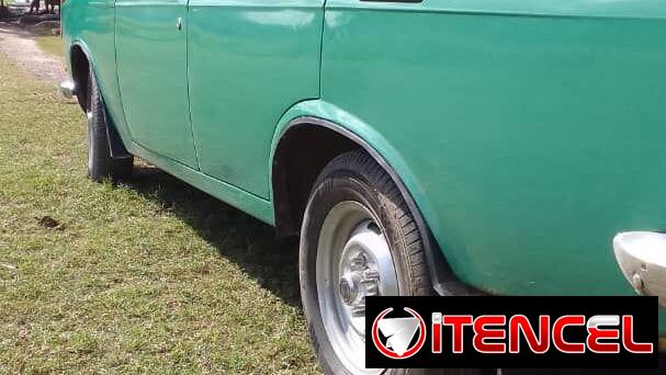 Moskovich 2140 con motor de geelly CK y caja 5ta de Lada