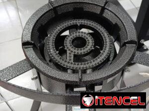 e7010c784c37e95c31f272b523f0639602e84095eab6d183e414014f0d19a0c3-1