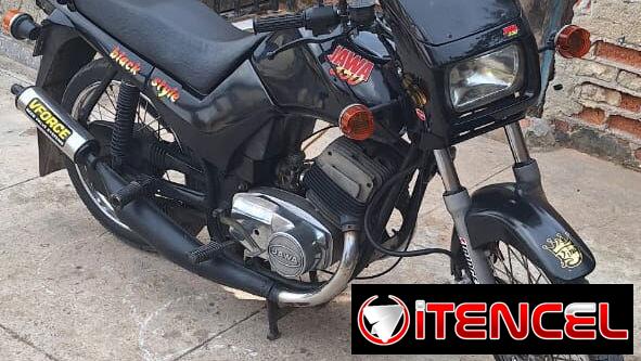Jawa Morado 638 con pistones a 60mm de suamber y Jawa Negro 632 con pistones a 62mm de