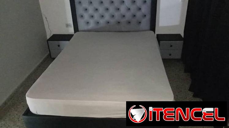 Cama camera o 3/4 de tubo tapisada con mesas de noche. Entrega a domicilio sin costo adicional en toda la habana.