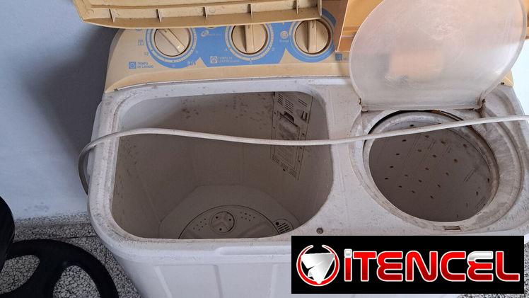 SE VENDE LAVADORA SEMIAUTOMÁTICA