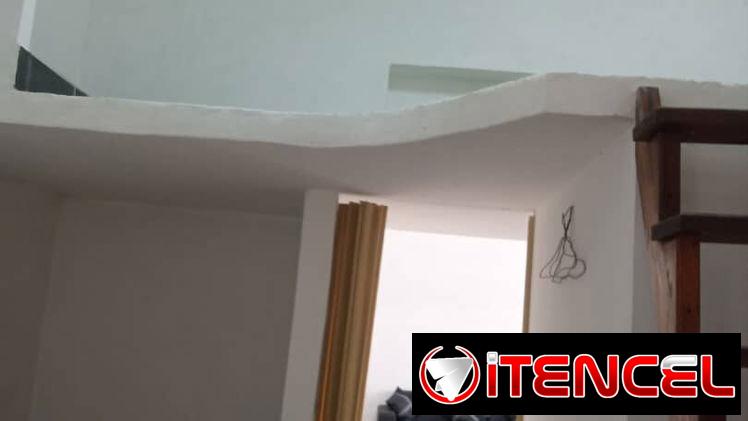 VEDADO 25 Y PRESIDENTE ALQUILO APARTAMENTO DE DOS HABITACIONES  NO SE VA LA CORRIENTE, TERRAZA.