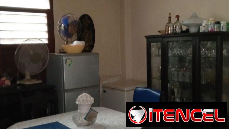 Casa Totalmente independiente con patio garaje 3 cuartos 3 baños Playa 65mil  53582376