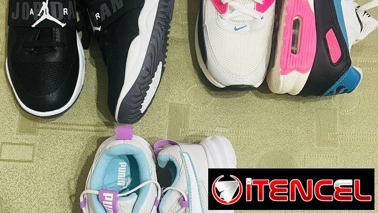 Zapatos, sandalias y  tenis para niños de ambos sexo)