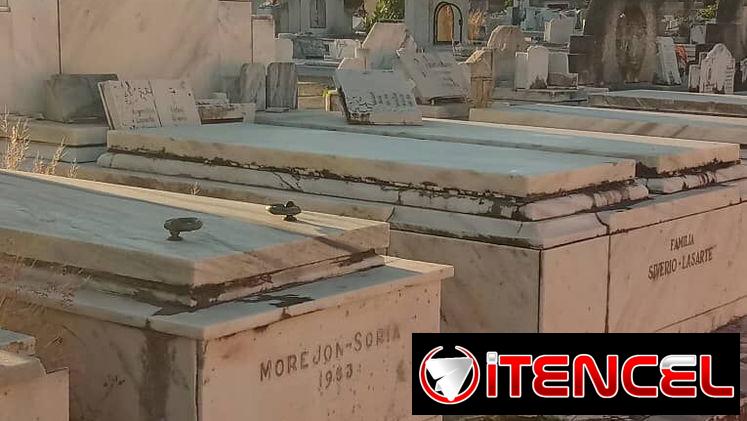 Vendo Dos bóvedas cementerio colón