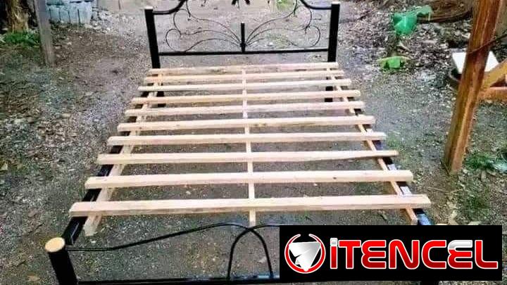 Camas de tubo y colchones de espuma completo juegos de comedor