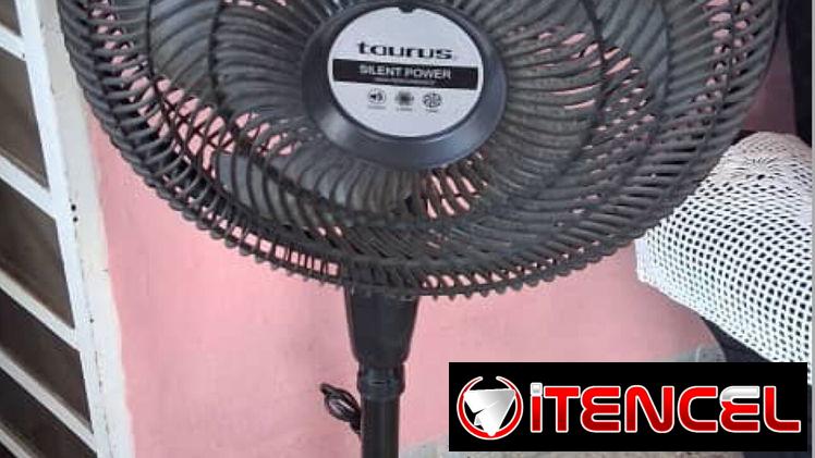 Ventiladores de mesa, de pared y de pie