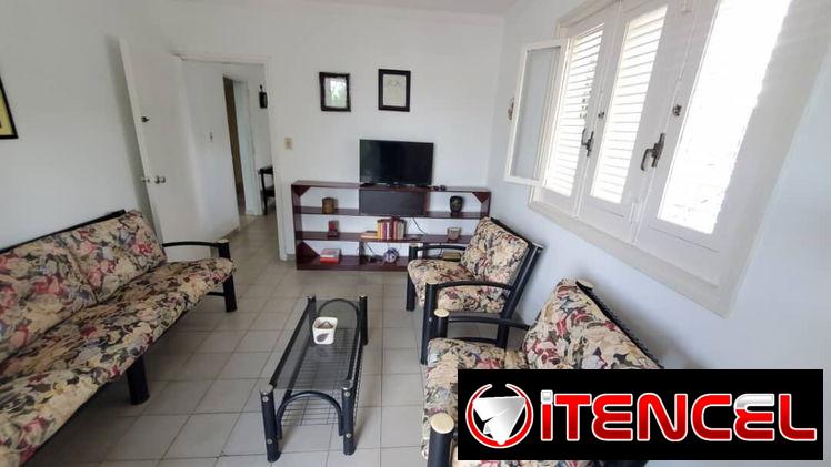 Cod.Z Renta por larga estancia . Casa de lujo en Miramar