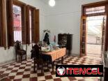Casa Independiente en el Vedado de 5/4.
