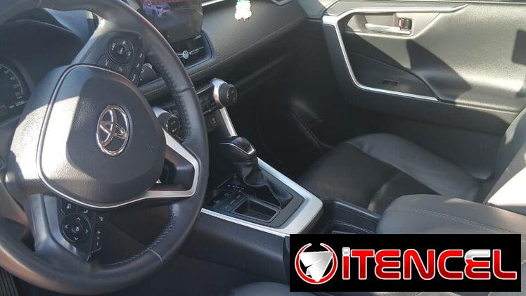 Vendo o negocio Toyota R4 cuatro 2025 con 32,000 km