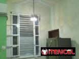 APARTAMENTO CENTRICO,totalnente enrejado y RENOVADO,TODO NUEVO y BUENO DENTRO, garaje colectivo,en EUROS me ajusto