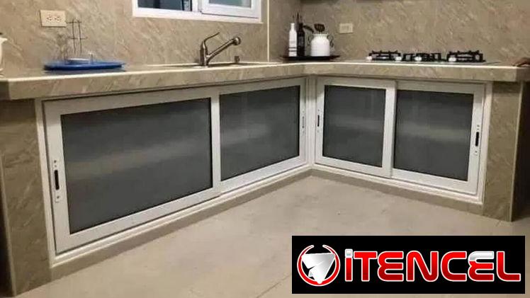 Bajos de meseta. Ventanas de corredera. Puertas. Mamparas de baños
